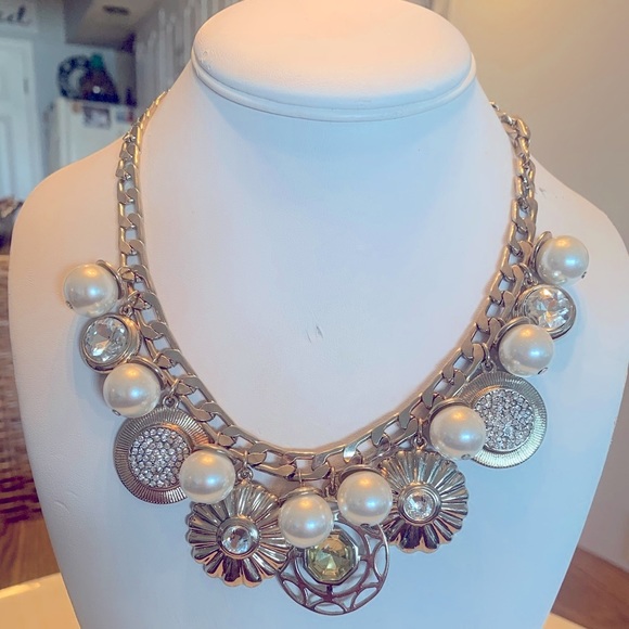 White House Black Market Two-in-One Necklace - Picture 4 of 7